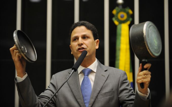 Deputado pernambucano Bruno Arajo j foi lder da oposio e ficou conhecido por bater panelas no Congresso. Foto: Fabio Rodrigues Pozzebom/ABr
