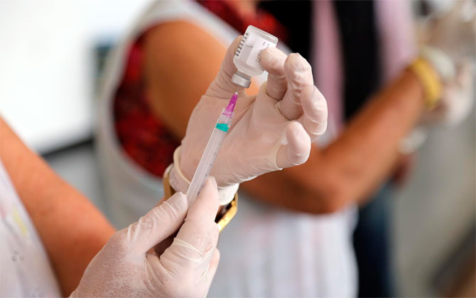 Meta  vacinar pelo menos 80% do pblico-alvo, composto por 365.490 pessoas. Foto: Fotos Pblicas