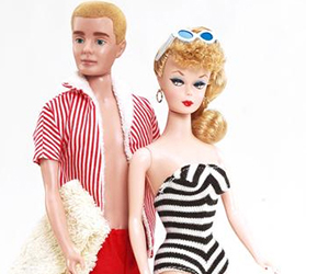 A primeira Barbie e o primeiro boneco Ken, lanados pela Mattel. Foto: Mattel/Divulgao