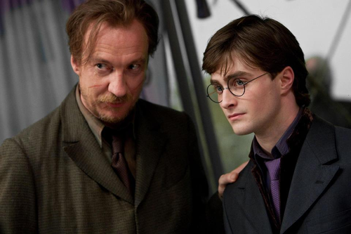 Nos cinemas, Lupin foi vivido no cinema por David Thewlis e Harry por Daniel Radcliffe. Foto: Warner