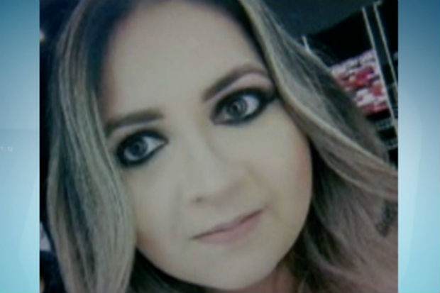 Recepcionista Anne Trindade Brasil Mourato, de 31 anos, foi encontrada morta na piscina do Recife Monte Hotel. Foto: Reproduo/ Facebook