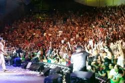 Público lotou as arquibancadas em festival que celebra a reabertura da Concha Acústica em Salvador. Foto: Sayonara Moreno/Correspondente da Agência Brasil Público lotou as arquibancadas em festival que celebra a reabertura da Concha Acústica em Salvador. Foto: Sayonara Moreno/Correspondente da Agência Brasil