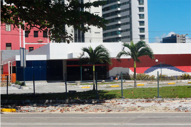 Cassino fechado no bairro de Brasilia Teimosa.Ministro diz que ideia  legalizar algo que j existe de forma ilegal. Foto: Greyce Falcao/Esp. DP