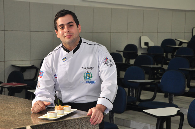 Uma das aulas ser ministrada pelo chef Erick Buarque. Foto: Paulo Paiva/Esp.DP/D.A Press