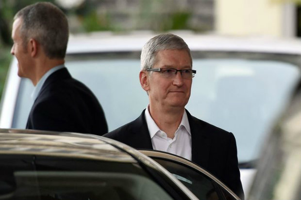 "A Índia deu vida a uma comunidade de desenvolvimento iOS vibrante e empresarial", disse Tim Cook, CEO da Apple.
Foto: PUNIT PARANJPE/AFP. "A Índia deu vida a uma comunidade de desenvolvimento iOS vibrante e empresarial", disse Tim Cook, CEO da Apple.
Foto: PUNIT PARANJPE/AFP.