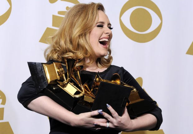 Adele foi a artista que mais vendeu discos no ano passado. Foto: Paul Buck/AFP