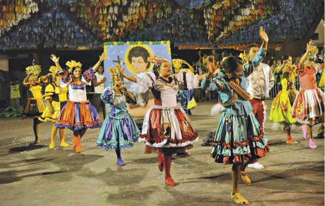 As atraes da festa de Campina Grande atraem mais de 2 milhes de pessoas. Foto: PBTur/Divulgao
