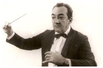 O maestro Clóvis Pereira foi um dos fundadores da Orquestra Armorial de Câmara. Foto: Cepe/Reprodução O maestro Clóvis Pereira foi um dos fundadores da Orquestra Armorial de Câmara. Foto: Cepe/Reprodução
