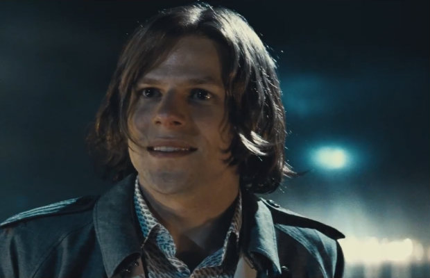 Eisenberg como Lex Luthor em cena de Batman vs. Superman. Foto: Warner/Divulgao