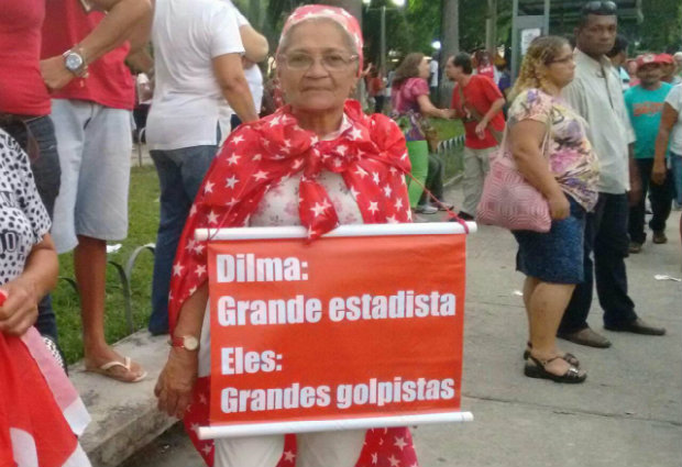 Variados, estavam presentes manifestantes de todas as idades, gneros e profisses. Foto: Luis Prates/Esp.DP
