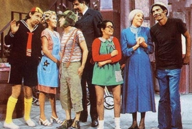 O ator e diretor Roberto Bolaos ficou conhecido como o personagem Chaves. Foto: SBT/Divulgao