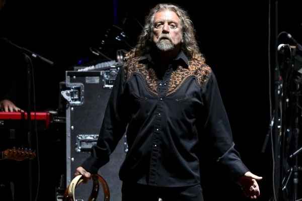 Robert Plant, cantor do Led Zeppelin, negou que tenha copiados as primeiras notas da msica "Stairway to heaven". Foto: Reproduo da internet