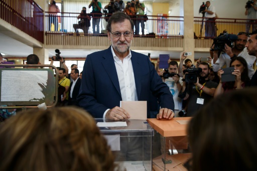 O primeiro-ministro espanhol Mariano Rajoy vota em Madri.  AFP CESAR MANSO 