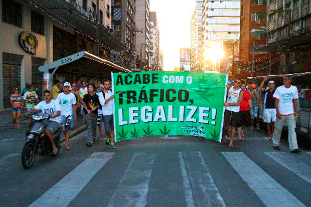 Feriado, segundo os participantes, dificultou a mobilizao de ativistas e simpatizantes. Foto: Annaclarice Almeida/DP