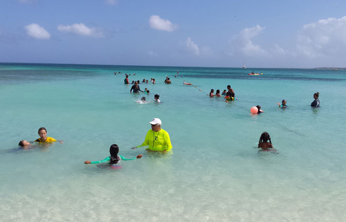 Palm Beach, assim como Baby Beach,  ideal para quem viaja com crianas ou prefere um piscino rasinho. Foto: Paulo Goethe/DP