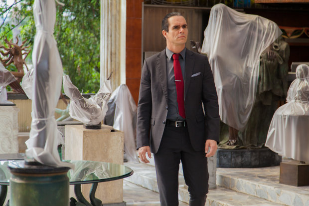 Na terceira temporada, o assassino de aluguel vila assume o posto mximo da "empresa". Foto: HBO/Divulgao