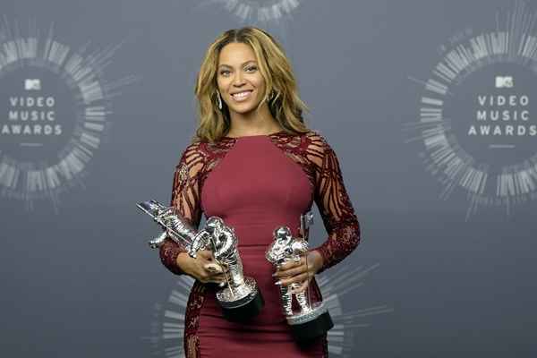 Beyonc disputa o prmio de melhor vdeo do ano com Adele, Drake, Justin Bieber e Kanye West Foto: Kevork Djansezian