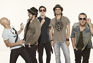 O grupo mineiro deve lanar box comemorativo para celebrar os 20 anos de carreira. Foto: Divulgao
