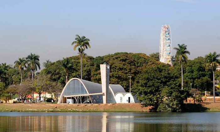 Complexo da Pampulha em Belo Horizonte inclui a Igreja de So Francisco de Assis: traos do arquiteto Oscar Niemeyer. Foto: Beto Novaes/EM/D.A. Press
