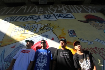 Os rappers do D'Cortesia veem a situao poltico-econmica do pas como pano de fundo para letras crticas. Foto: Peu Ricardo/DP