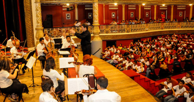 Orquestra Sinfnica do Recife em concerto-aula. Foto: Facebook / Reproduo.
