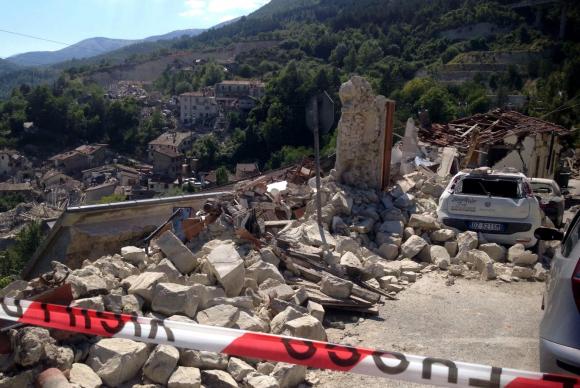 O centro de solidariedade em Montegallo, na provncia de Ascoli Piceno, para os atingidos pelo terremoto do dia 24 de agosto na regio central da Itlia. Foto: Angelo Carconi/Divulgao