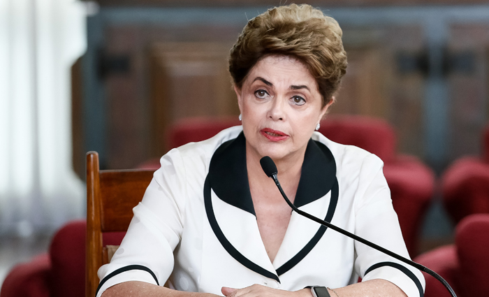 Dilma teria se aposentado menos de 24 horas depois de ter assinado a notificao que oficializava que o impeachment havia sido aprovado. Foto: Roberto Stuckert Filho/PR