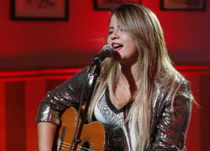 Marlia Mendona assinava composies de outros nomes do sertanejo antes de subir aos palcos. Foto: Texto mais ideias/Divulgao