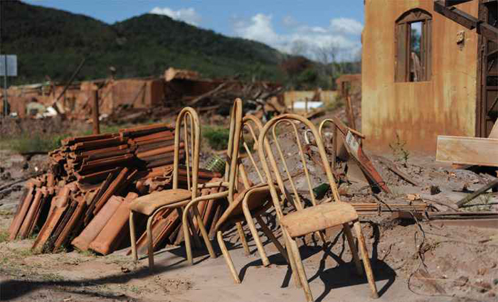 Destroos do povoado de Bento Rodrigues, em Mariana. Foto: Leandro Couri/EM/DA Press (25/04/2016)