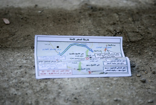 Panfleto distribudo pelo governo srio com um mapa para aconselhar os moradores de uma rea de Aleppo controlada pelos rebeldes a abandonar a cidade ( AFP Karam Al Masri)