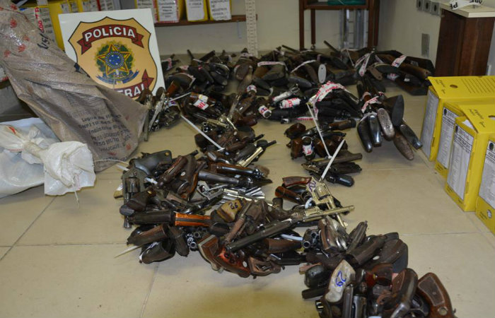 De 14 de maio de 2011 a 26 de outubro deste ano foram entregues em Pernambuco 10.309 armas e 17.010 munies. Foto: PF/ Divulgao