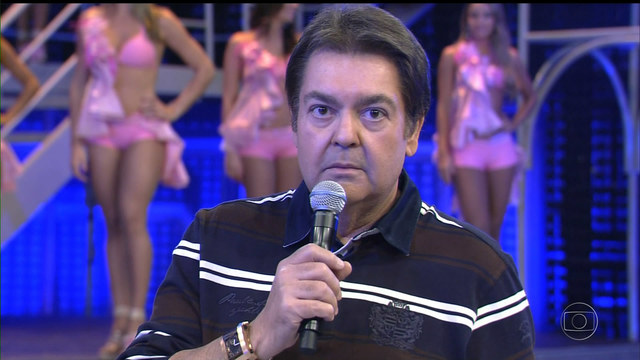 Durante o programa dominical, Fausto afirmou que "tem mulher que gosta de apanhar".   Foto: Globo/Reproduo