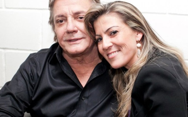 Cantor se casa no dia da comemorao dos seus 63 anos. Foto: Dafne Bastos/TV Globo/Divulgao