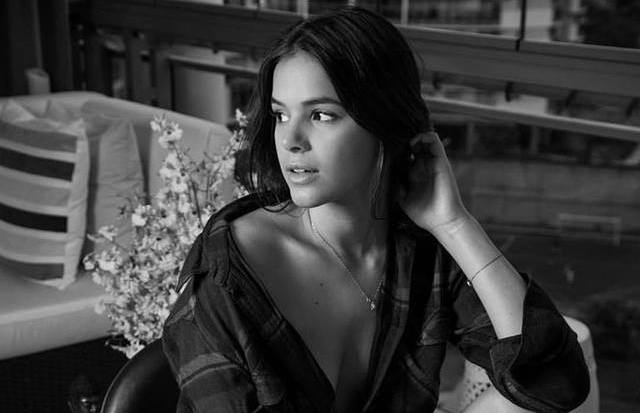 Bruna Marquezine posa para o projeto Essa minha mulher. Foto: Reproduo/Instagram