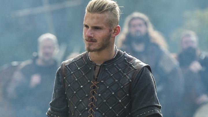 Alexander Ludwig, de 'Vikings', valoriza a experiência de ter interpretado  Bjorn por tantos anos, mostrando-se grato, principalmente, no encontro com  os fãs