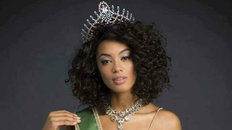 Vencedora do Miss Brasil 2016, a modelo paranaense Raissa Santana busca agora a faixa de Miss Universo. Crdito: Twitter/Reproduo