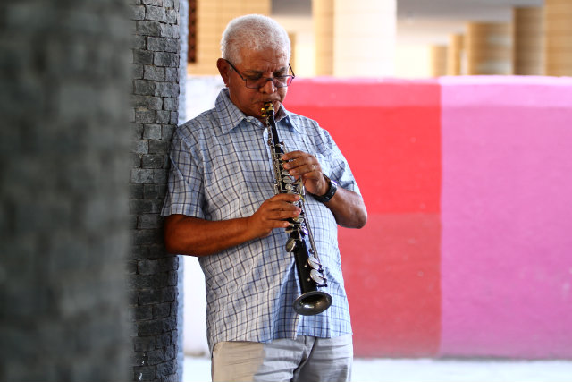 O Maestro Duda adaptou clssicos da msica erudita para ritmo de frevo, acumulando mais de 20 verses nos ltimos dez anos. Foto: Paulo Paiva/DP