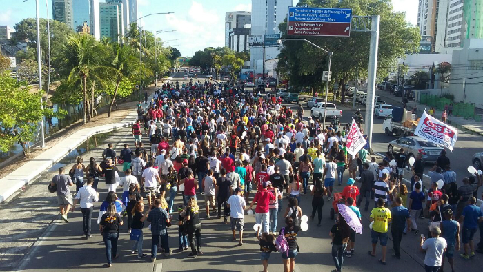 Avenida Agamenon Magalhes j est interditada por conta da mobilizao. Foto: ACS/Divulgao (Avenida Agamenon Magalhes j est interditada por conta da mobilizao. Foto: ACS/Divulgao)