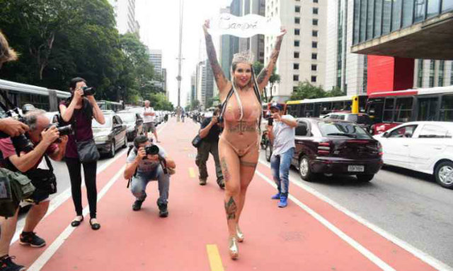 Desfile de Sabrina Boing Boing ocorreu na Avenida Paulista. Foto: Instagram/Reproduo