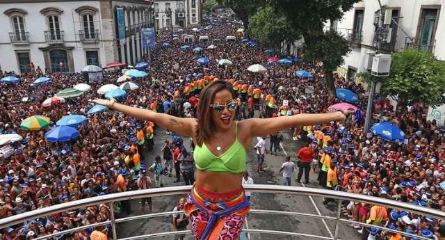 Anitta comandou Bloco das Poderosas - Foto: Fbio Motta
