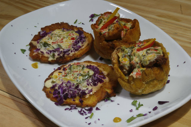 Feitos com banana da terra, monfongos e tostones são opções de entradas do Arepas y Del Caribe. Foto: Ricardo Fernandes/DP Feitos com banana da terra, monfongos e tostones são opções de entradas do Arepas y Del Caribe. Foto: Ricardo Fernandes/DP