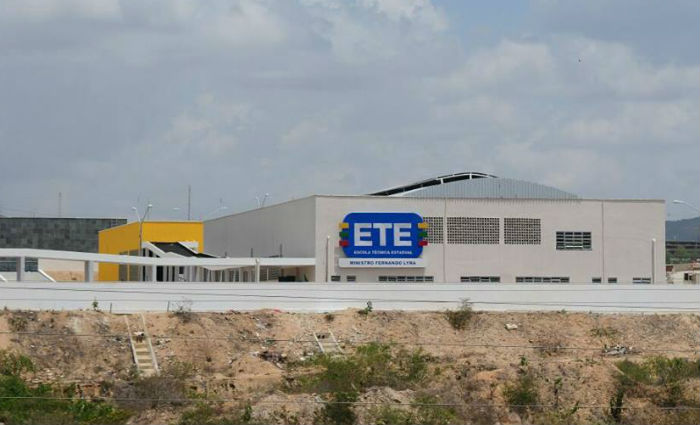 Escola Tcnica Estadual  inaugurada em Caruaru. Foto: Paulo Paiva/ DP