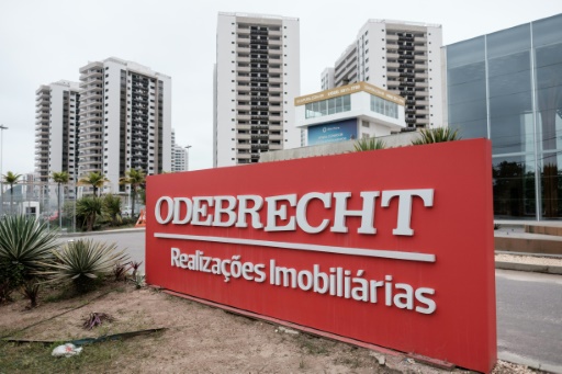 A empresa descontava dos bônus anuais pagos a executivos o valor de repasses irregulares feitos pela companhia. Foto: Yasuyoshi Chiba/AFP A empresa descontava dos bônus anuais pagos a executivos o valor de repasses irregulares feitos pela companhia. Foto: Yasuyoshi Chiba/AFP