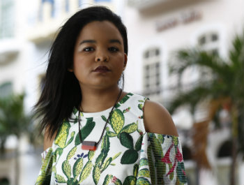 Luz tem o pai, Naná, como referência para sua veia artística. Foto: Anderson Freire/Especial para o DP Luz tem o pai, Naná, como referência para sua veia artística. Foto: Anderson Freire/Especial para o DP