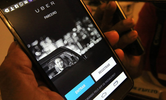 Segundo a Uber a variao dos valores pode ser consequncia do preo dinmico do servio. Foto: Fernanda Carvalho
