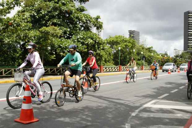 Recife ter ciclofaixa no feriado do Dia do Trabalho - Foto: Blenda Souto Maior/DP/D.A Press