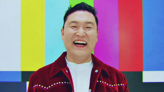 Psy aposta nas coreografias e bom humor em suas produes. Foto: YouTube/Reproduo