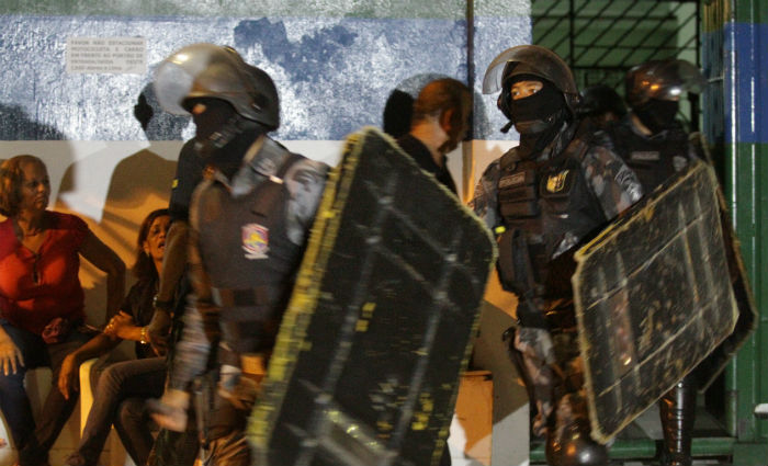 Em 2012, durante outra rebelio, o Batalho de Choque tambm foi acionado. Foto: Roberto Ramos/DP