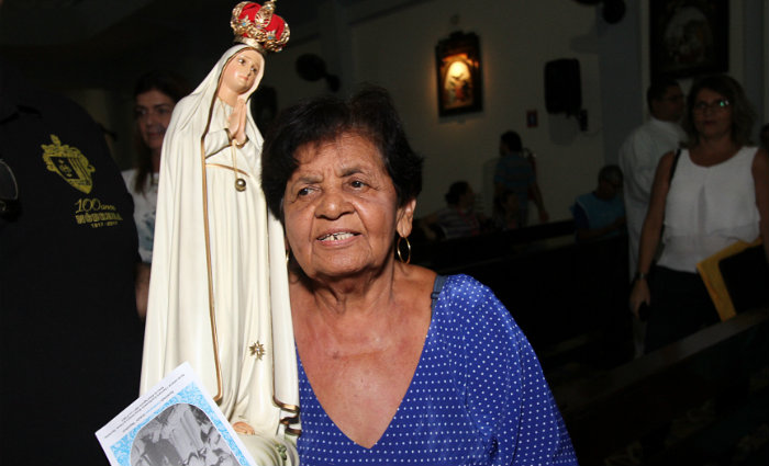 Dona Nina, mais antiga fiel do santurio de Ftima. Crdito: Roberto Ramos