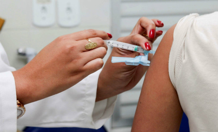 Segundo a Organizao Mundial da Sade (OMS), a vacina protege contra os trs subtipos do vrus da gripe que mais circularam no ltimo ano no Hemisfrio Sul. Foto: RENAN VIANA/ASCOM UEPA